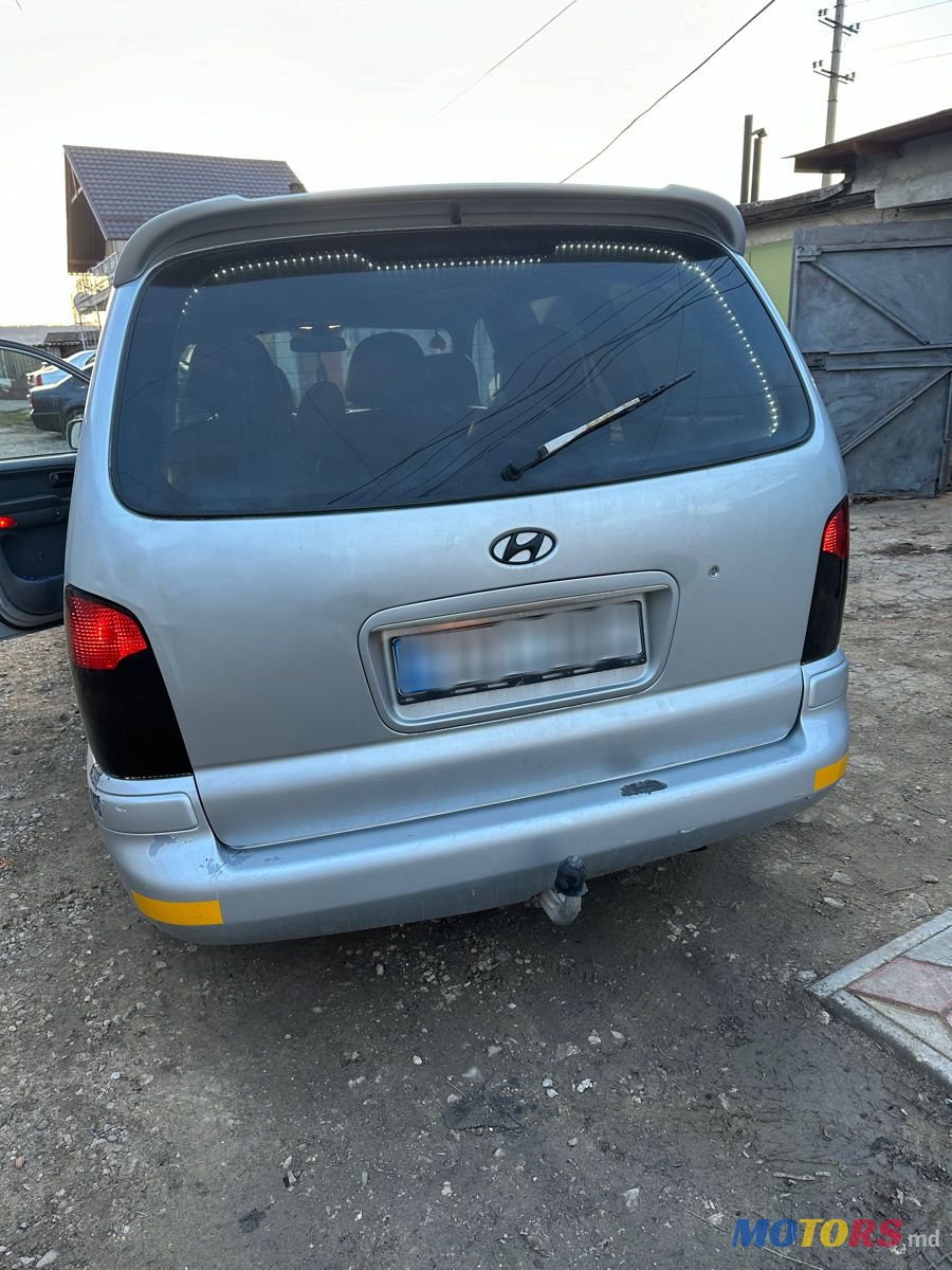 2000' Hyundai Trajet photo #6