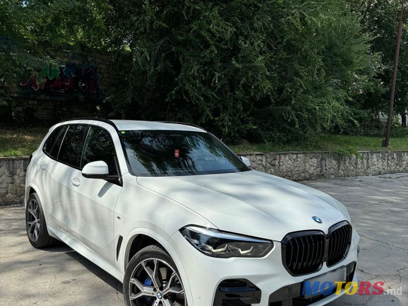 2021' BMW X5 photo #2