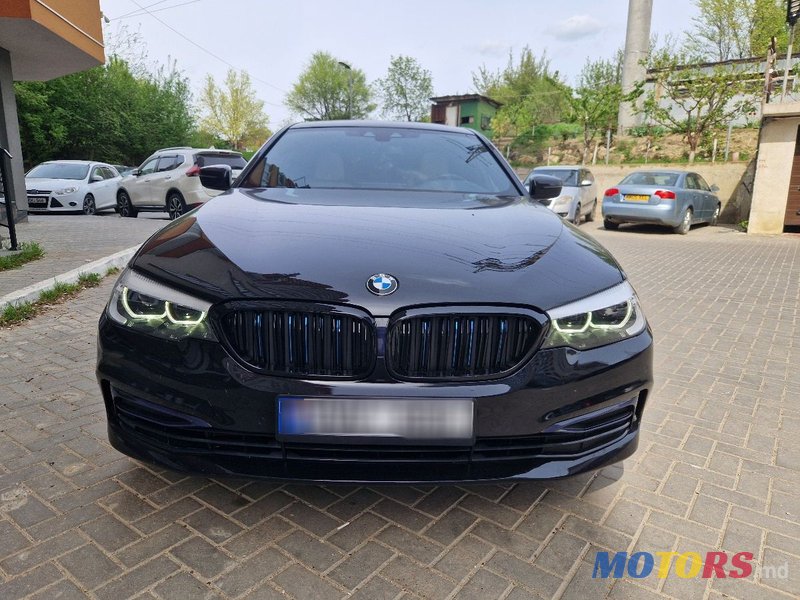 2019' BMW 5 Series photo #2