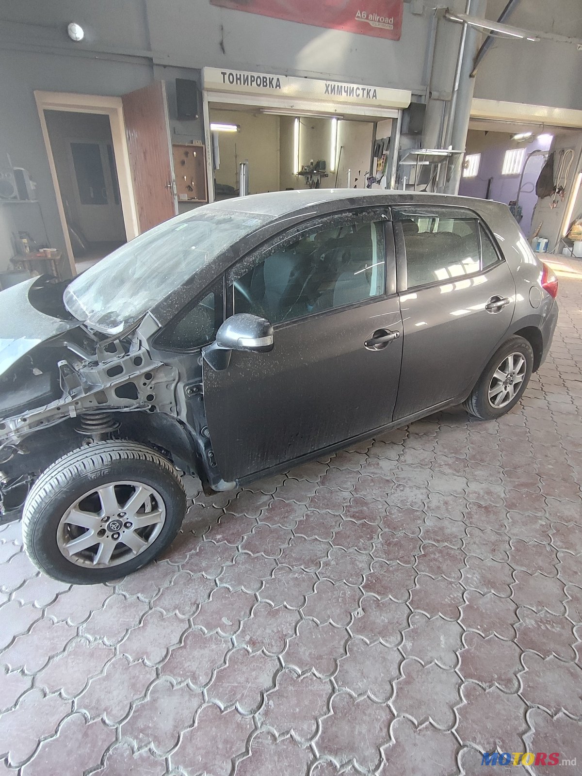 2010' Toyota Auris photo #7