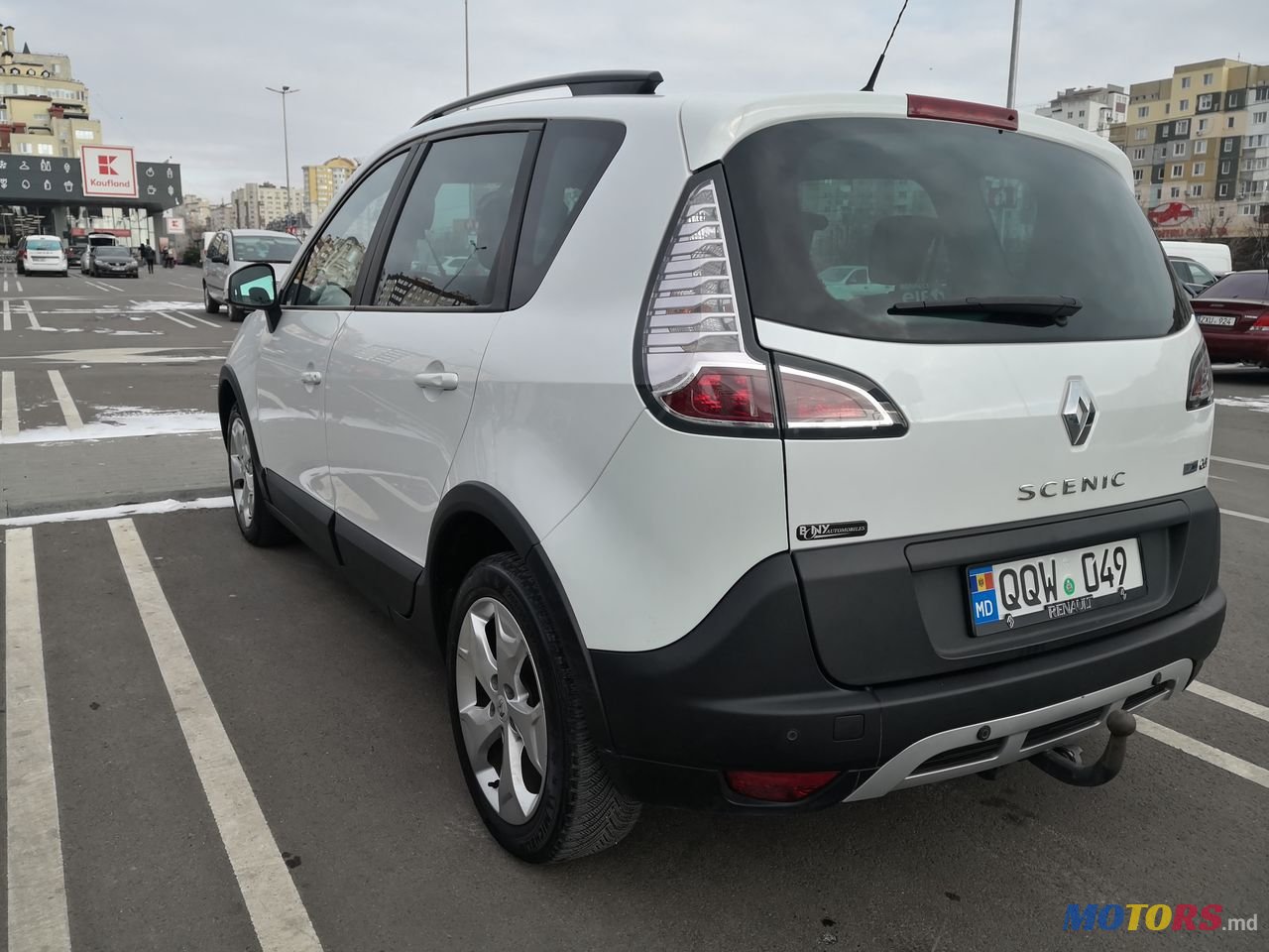 2014' Renault Scenic photo #3