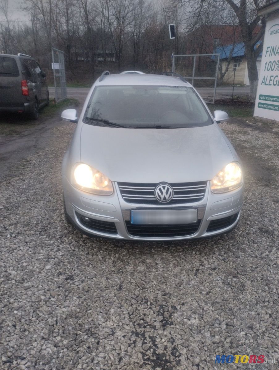 2008' Volkswagen Golf photo #2