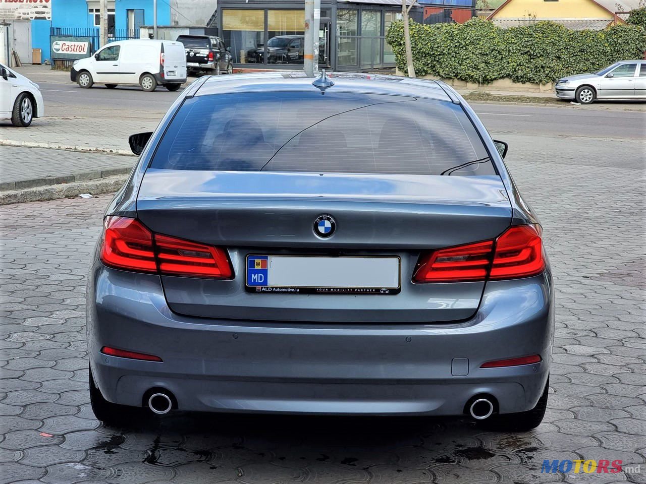 2017' BMW 5 Series photo #5