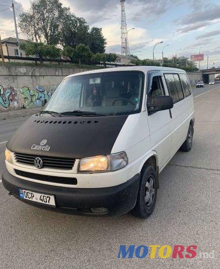 2001' Volkswagen Caravelle photo #1