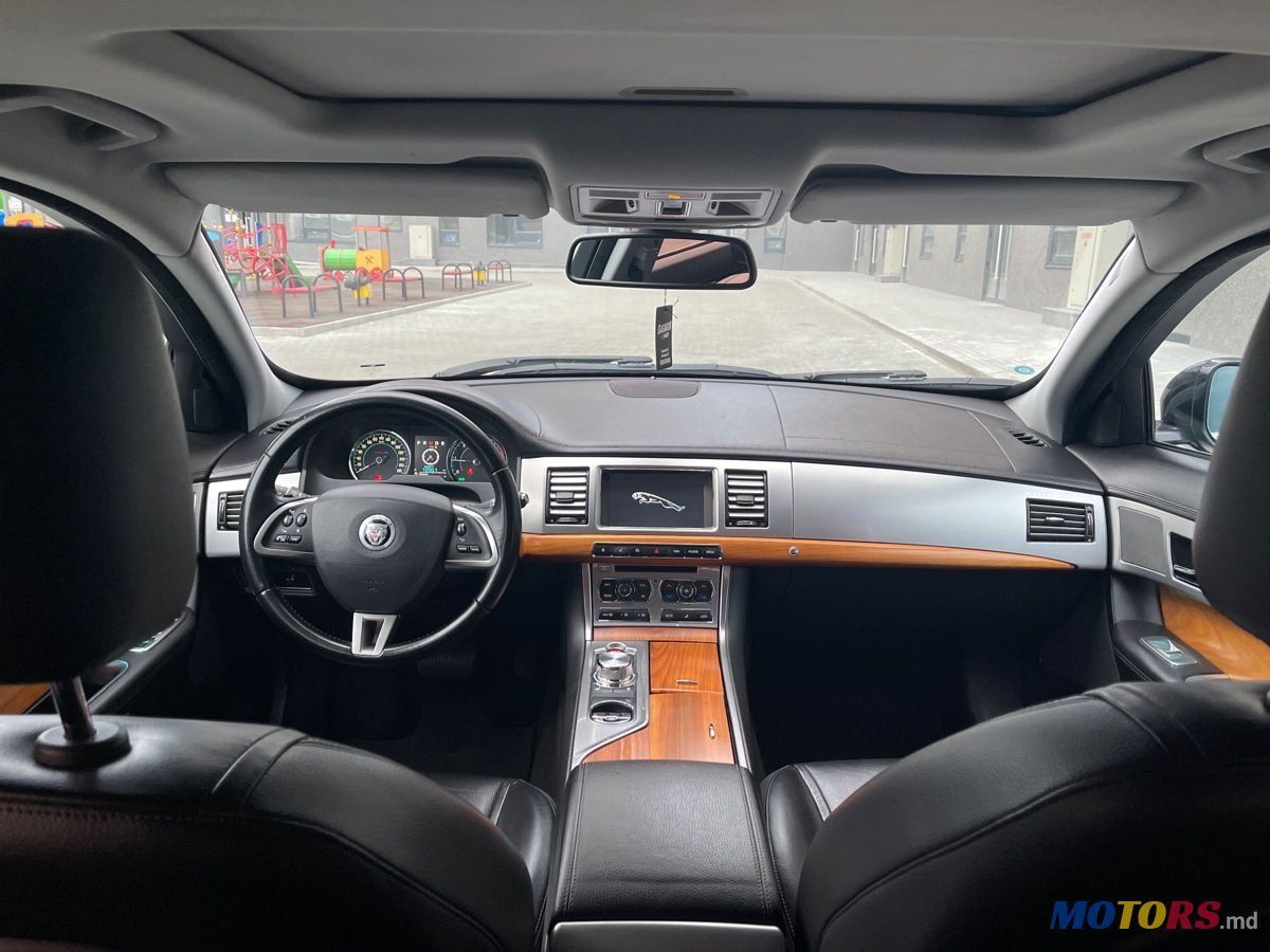 2012' Jaguar XF photo #1