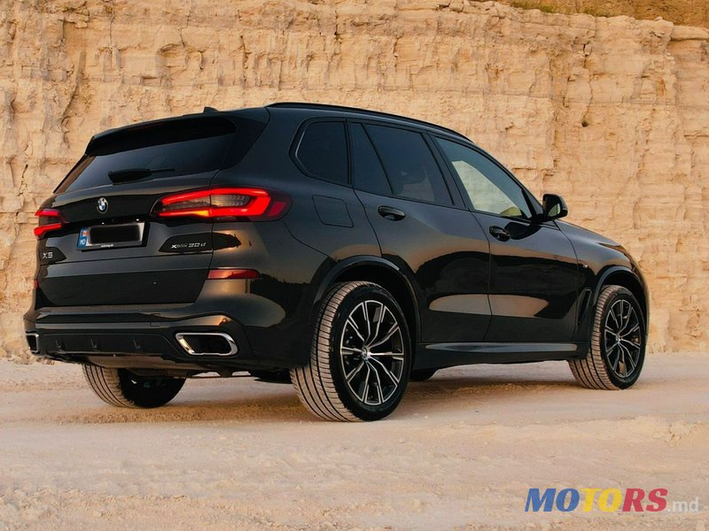 2021' BMW X5 photo #3