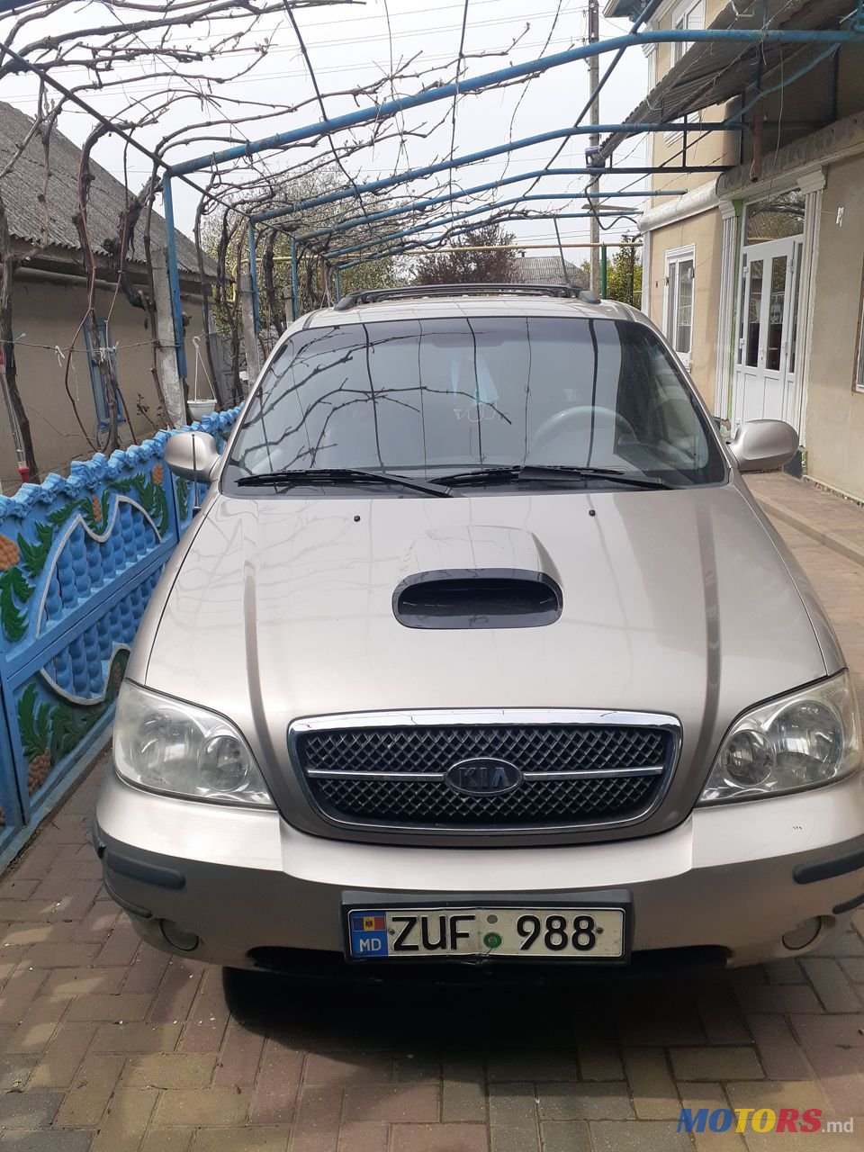 1997' Kia Carnival photo #1