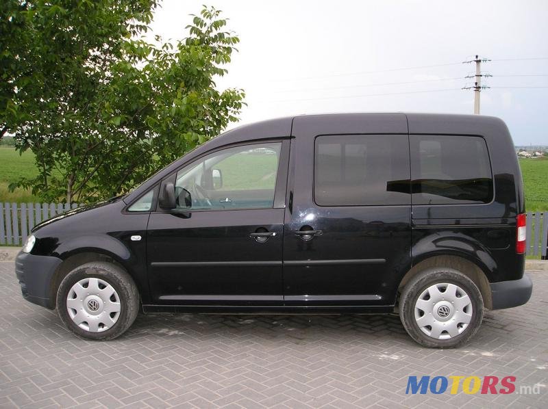 2005' Volkswagen Caddy photo #2