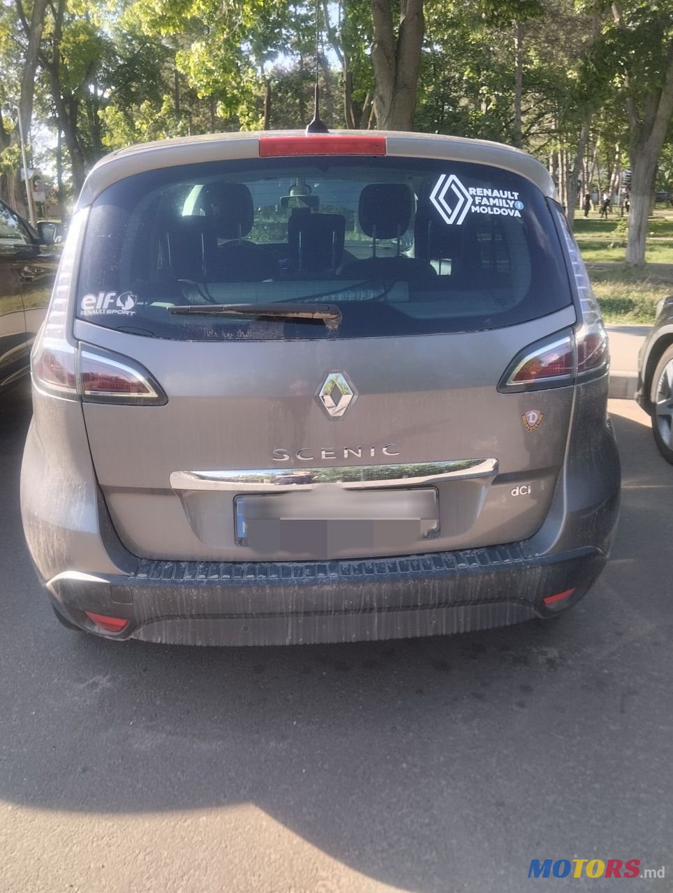 2012' Renault Scenic photo #2