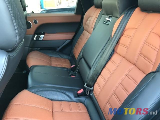 2014' Land Rover Range Rover Sport photo #4