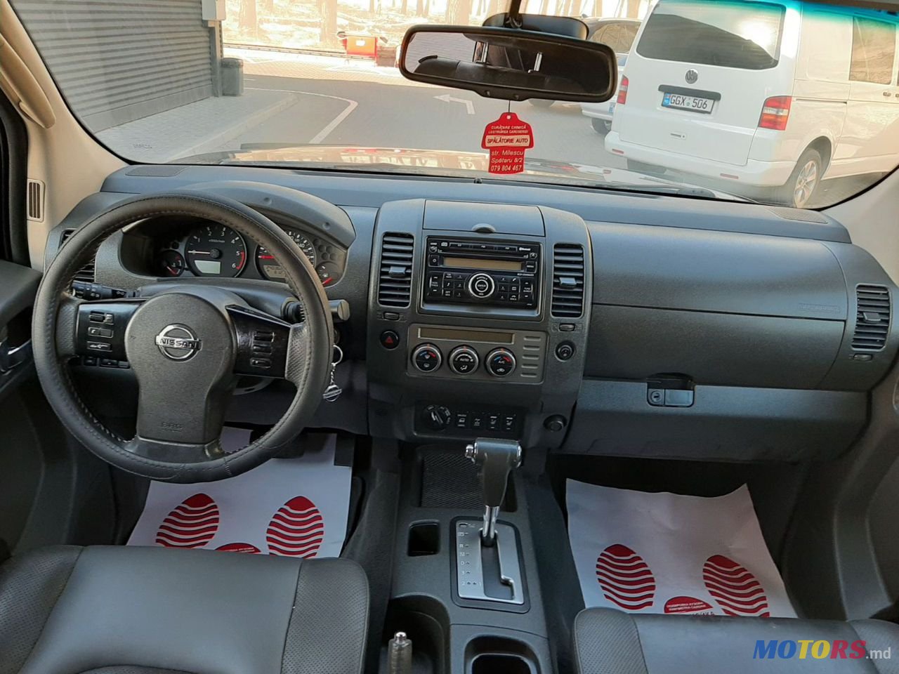 2007' Nissan Navara photo #6