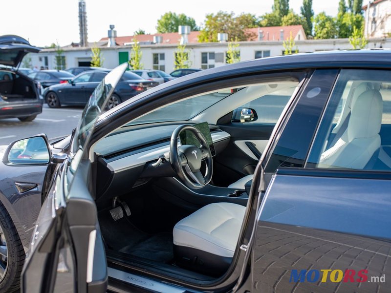 2018' Tesla Model 3 photo #4