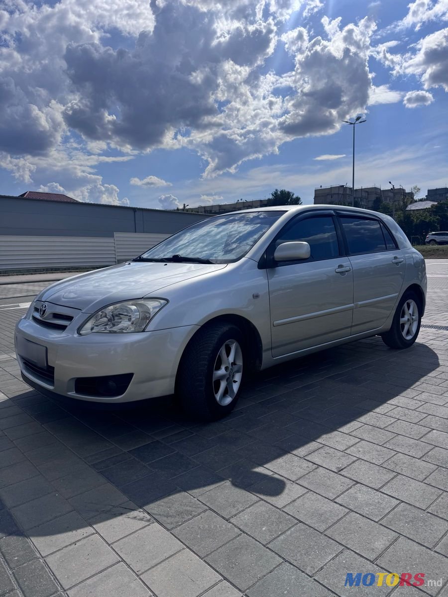 2005' Toyota Corolla photo #1