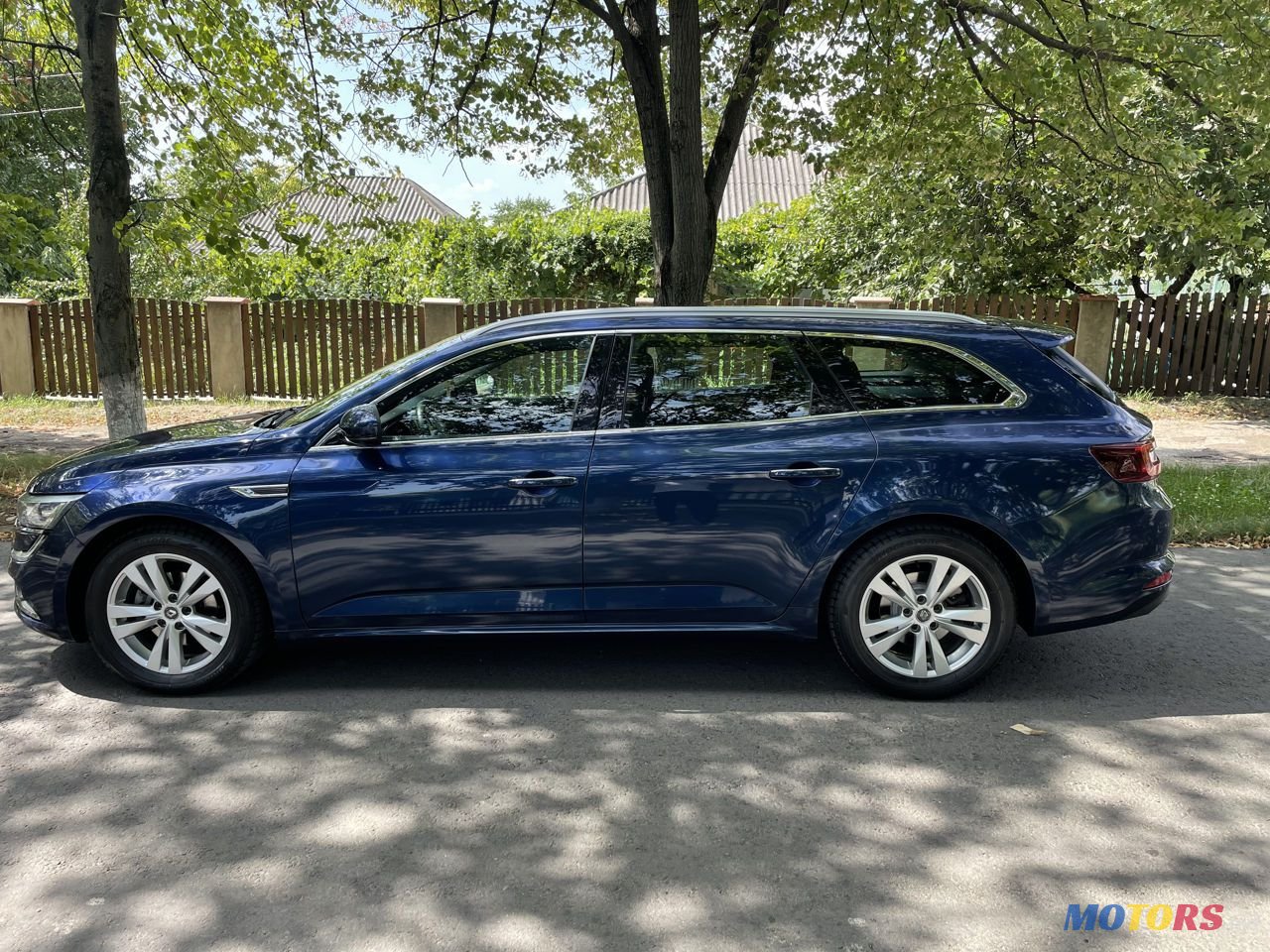2016' Renault Talisman photo #2