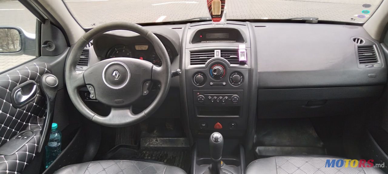 2006' Renault Megane photo #5