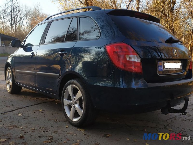 2012' Skoda Fabia photo #3