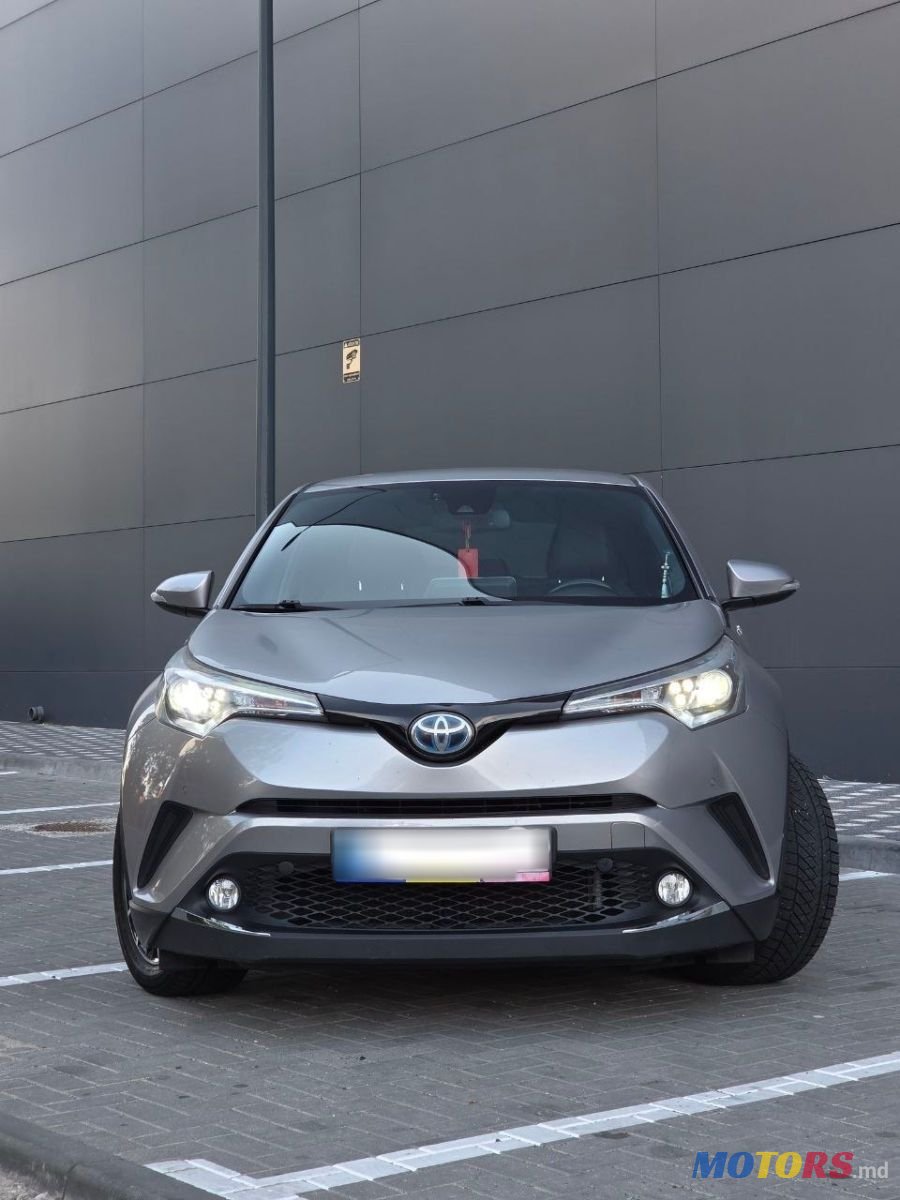 2016' Toyota C-HR photo #2