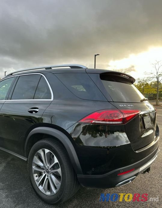 2020' Mercedes-Benz GLE photo #4