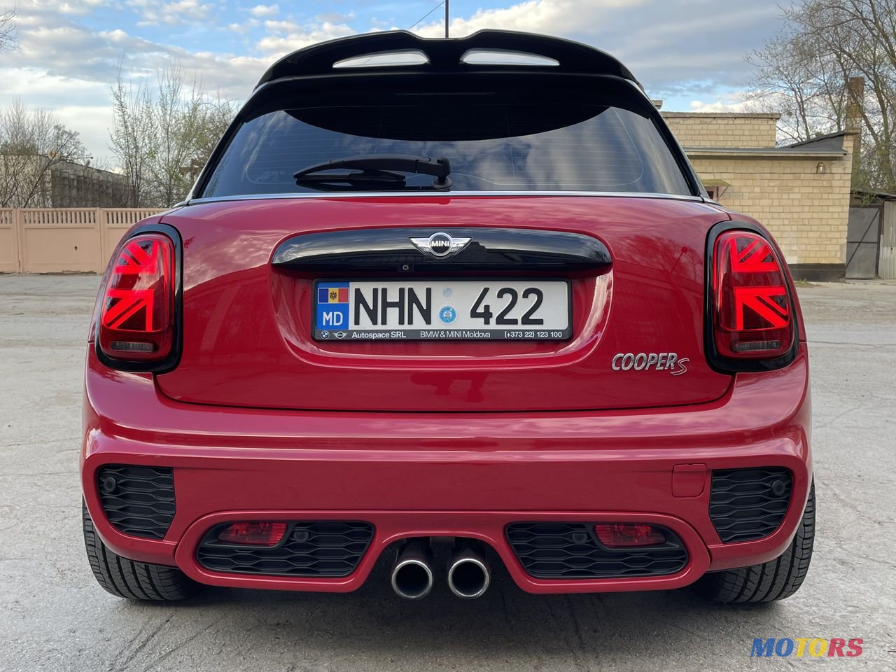 2014' MINI Cooper S photo #5