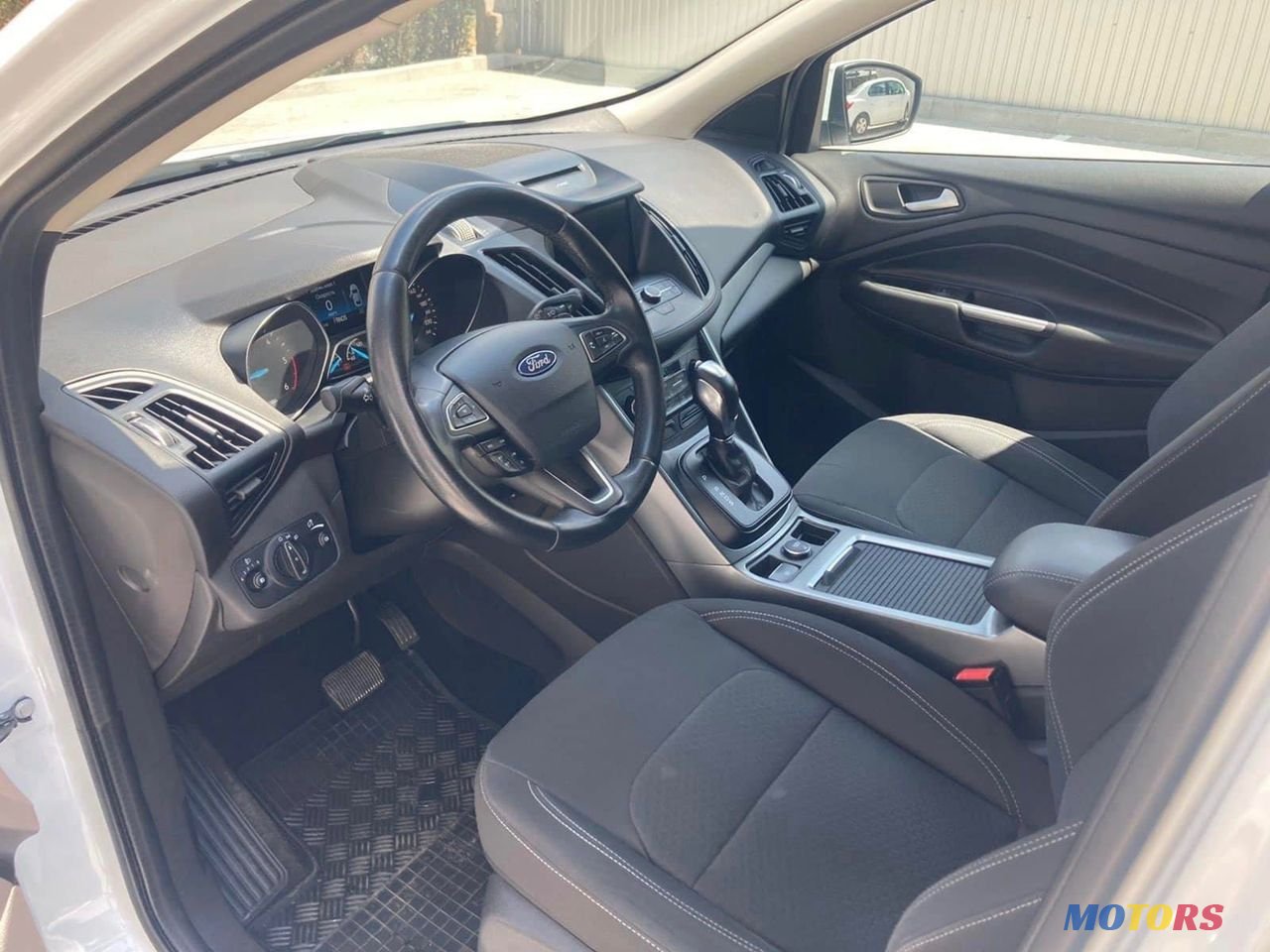 2017' Ford Kuga photo #5