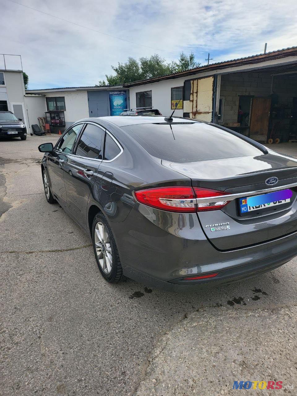 2017' Ford Fusion photo #2