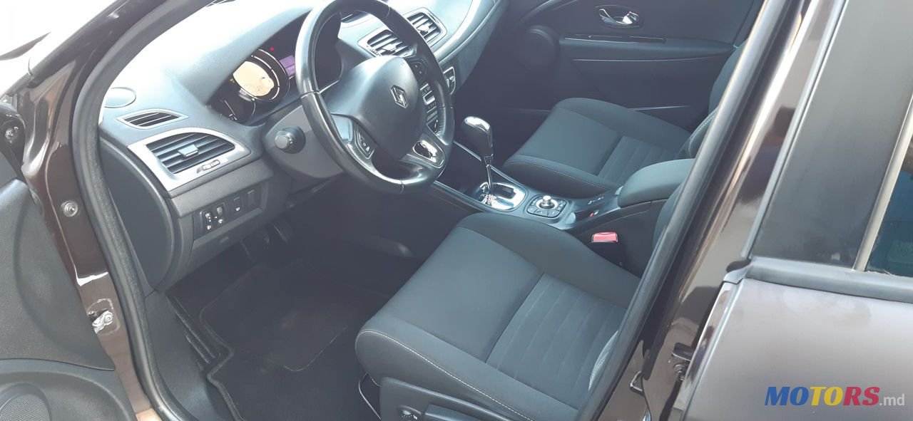 2015' Renault Megane photo #2