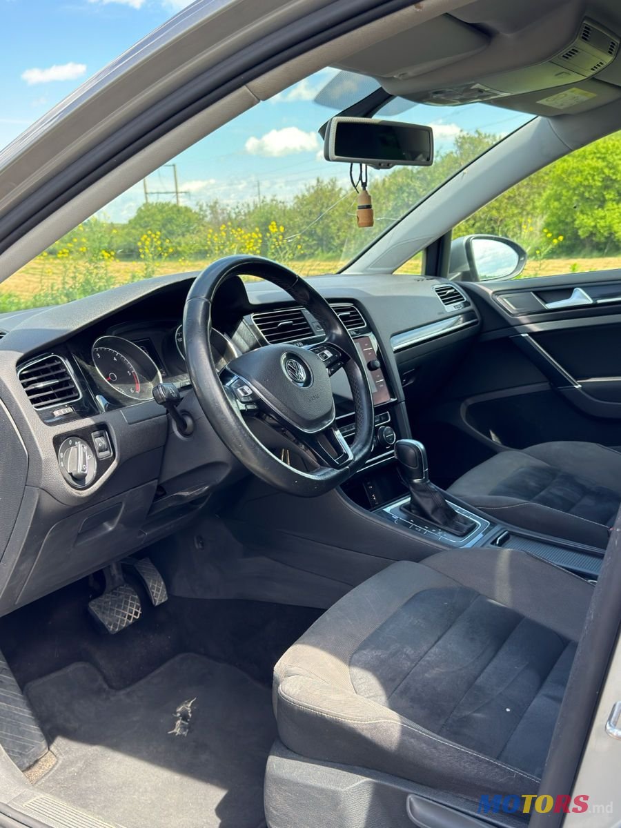 2015' Volkswagen Golf photo #4