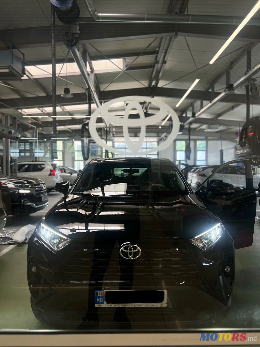 2022' Toyota RAV4 photo #6