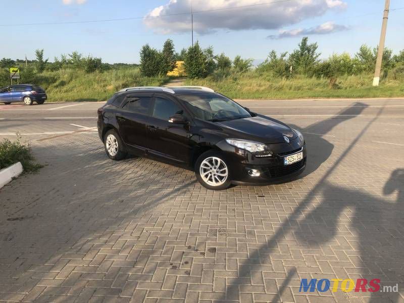 2012' Renault Megane photo #3