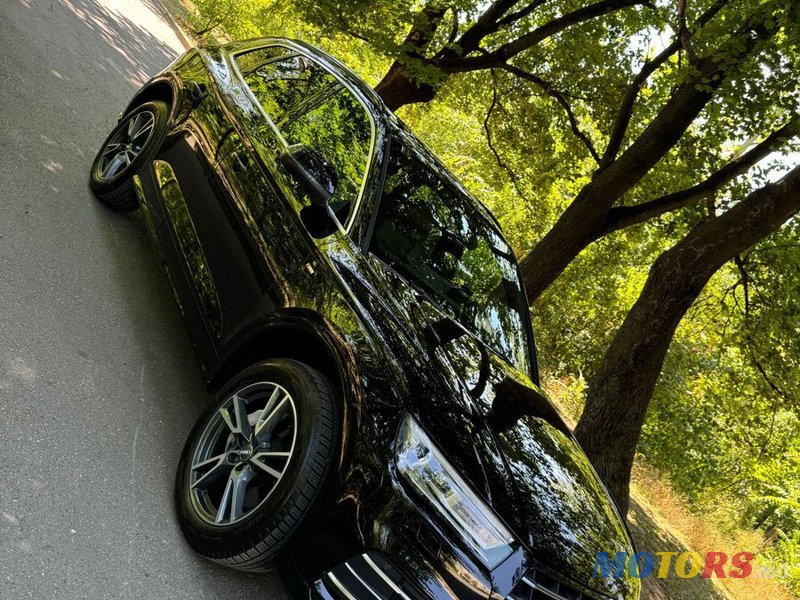 2020' Audi Q5 photo #5