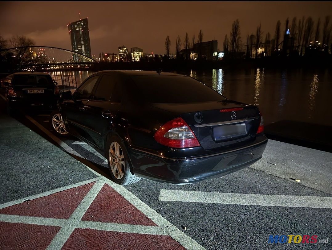 2008' Mercedes-Benz E-Class photo #4