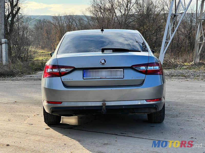 2016' Skoda Superb photo #2