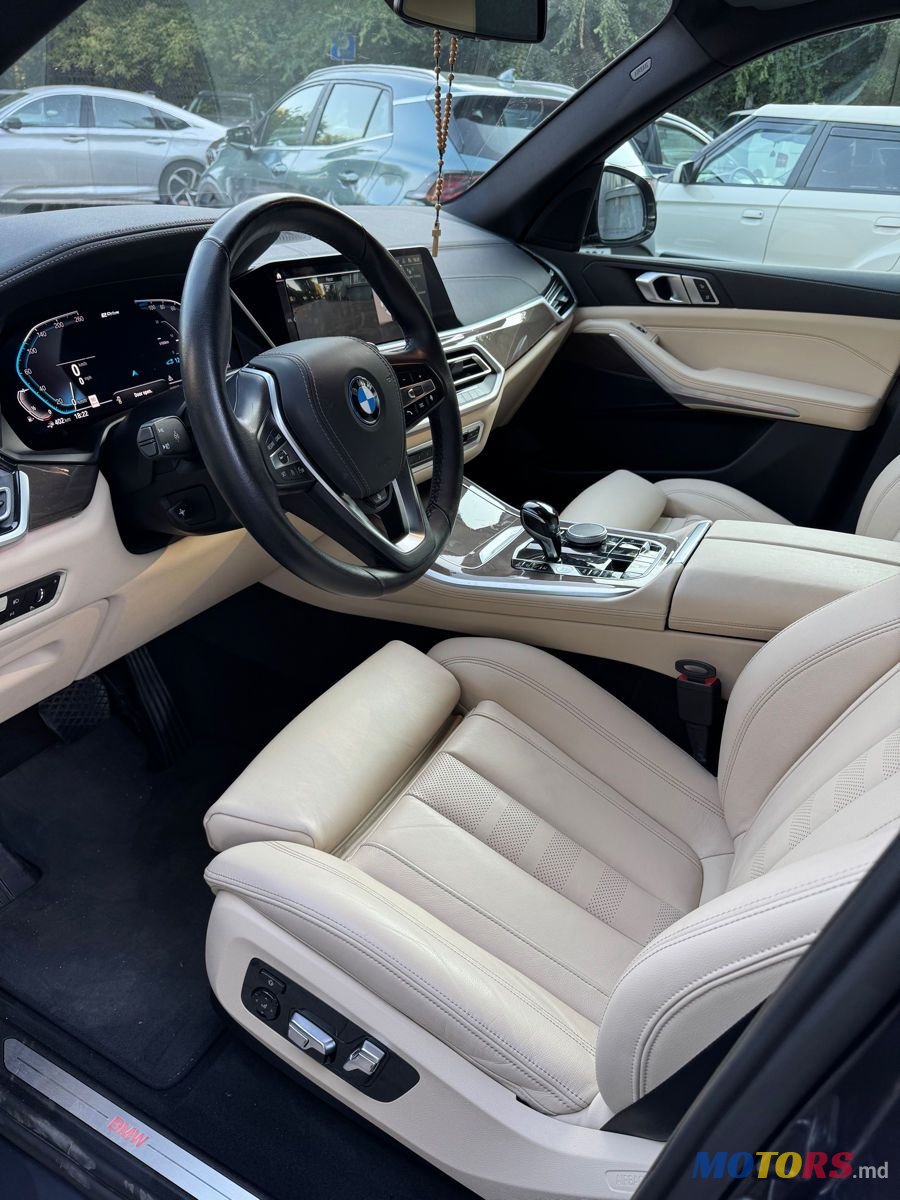 2022' BMW X5 photo #4