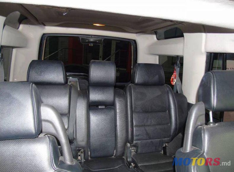 2004' Land Rover Discovery photo #2