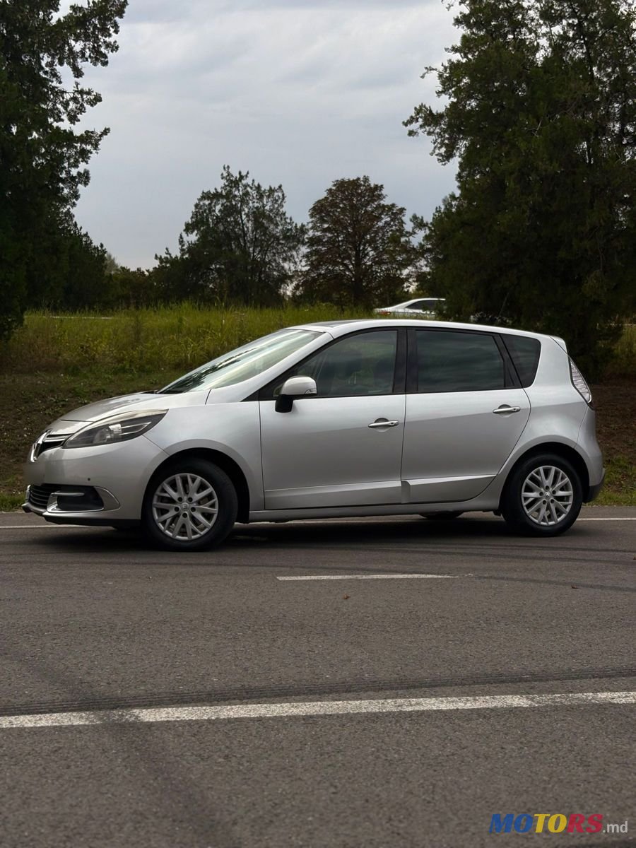 2014' Renault Scenic photo #2