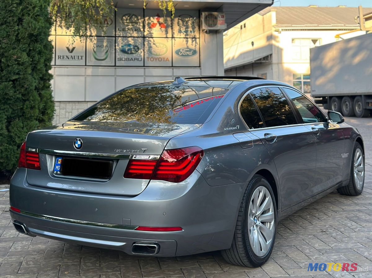 2014' BMW 7 Series photo #6