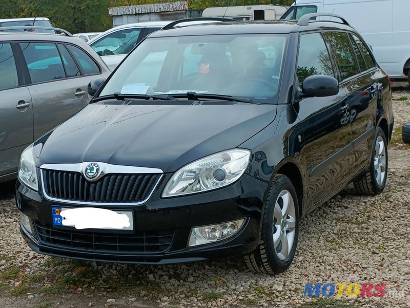 2013' Skoda Fabia photo #1