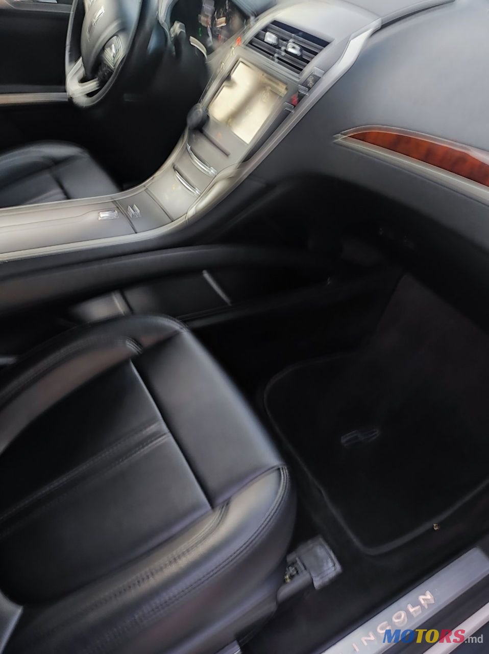 2015' Lincoln MKZ photo #5