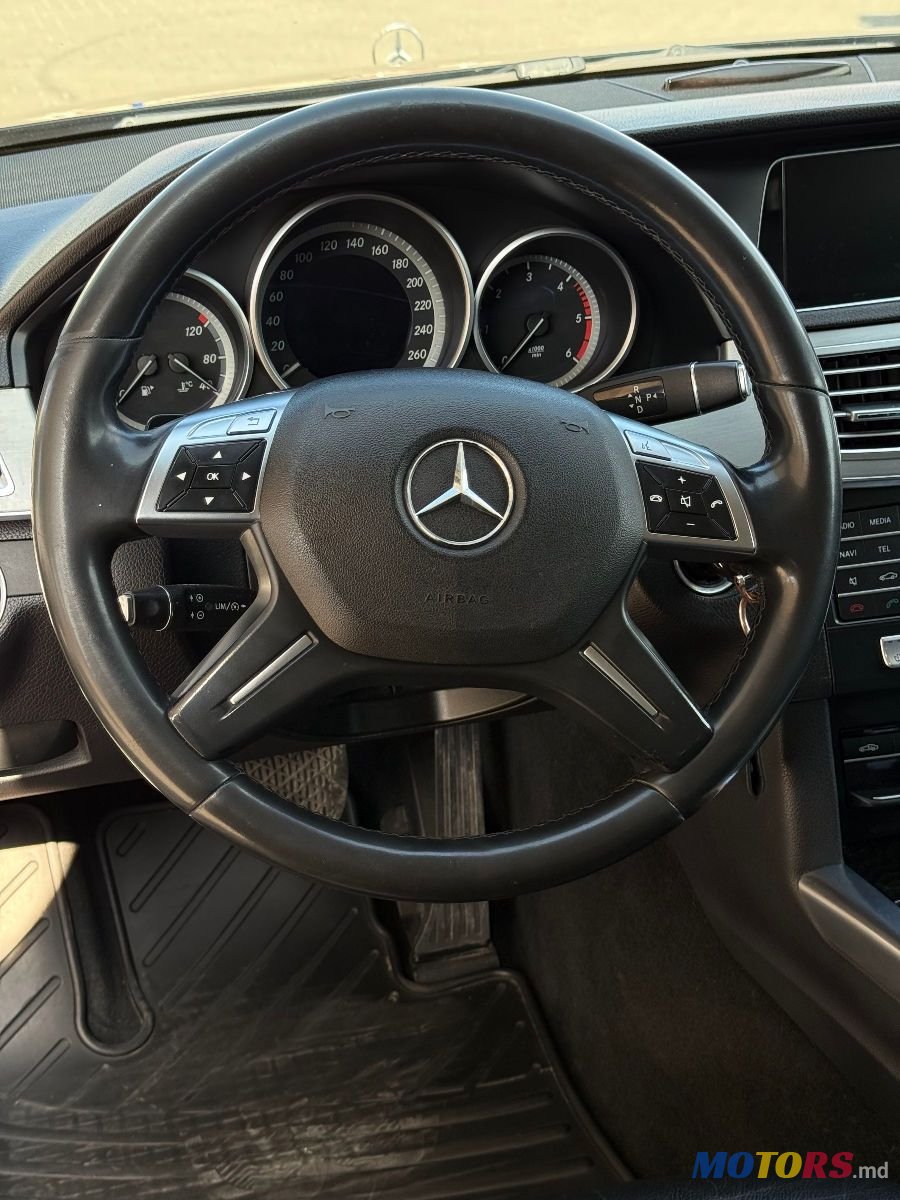 2016' Mercedes-Benz E-Class photo #4