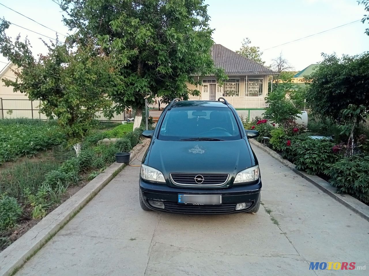 2001' Opel Zafira photo #2