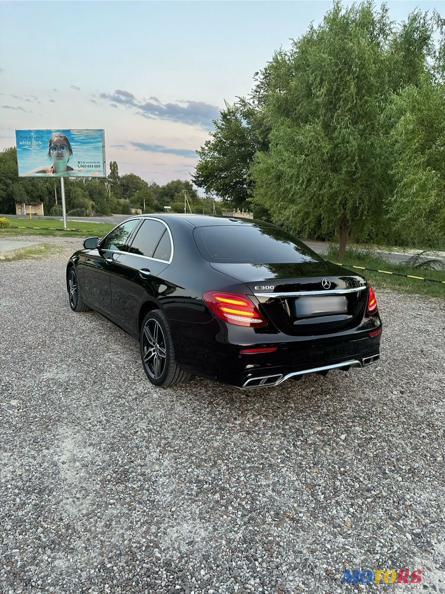 2018' Mercedes-Benz E-Class photo #5