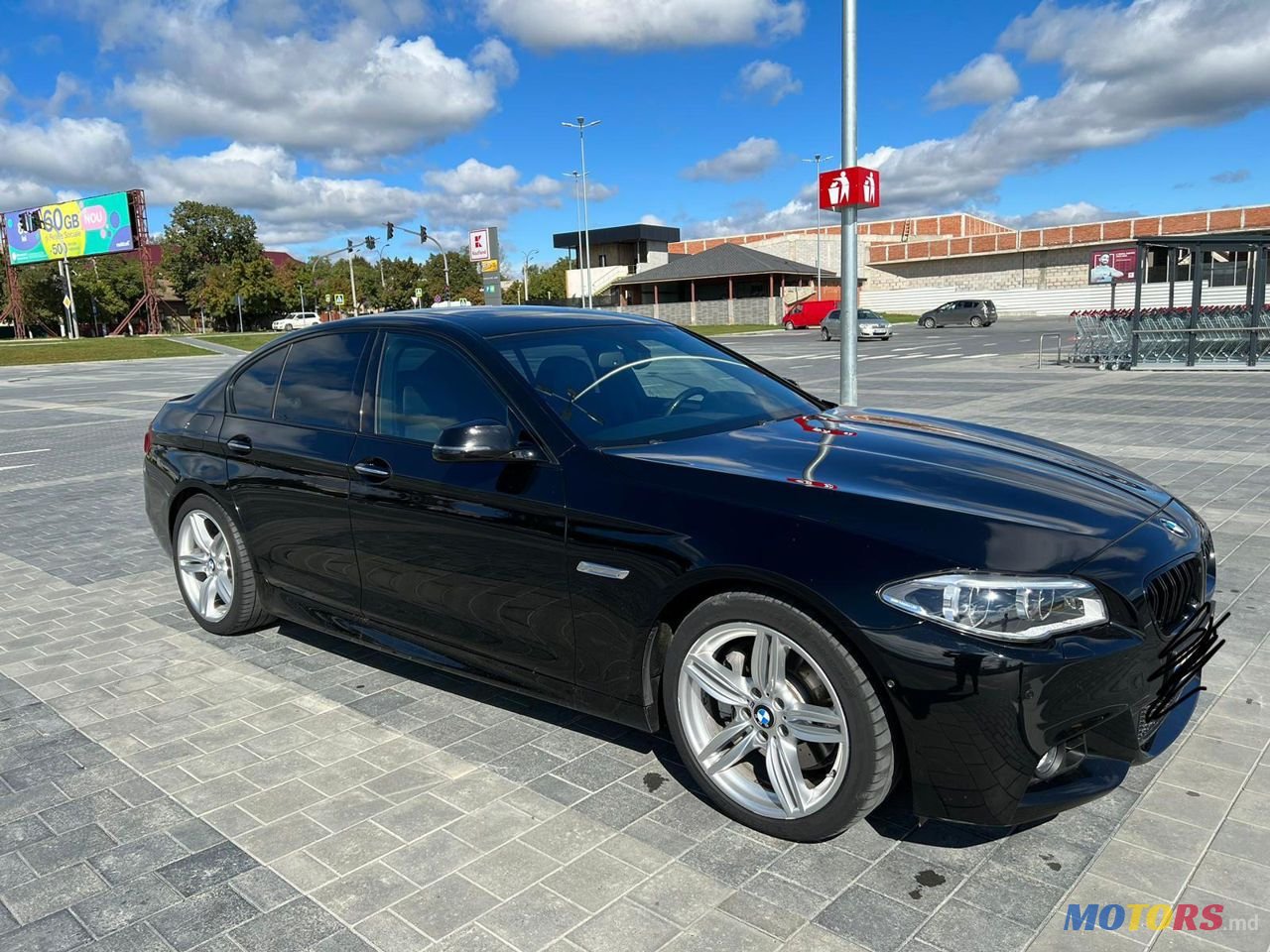 2014' BMW 5 Series photo #3