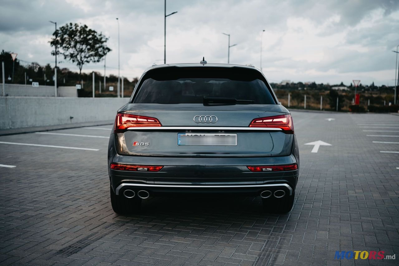 2022' Audi SQ5 photo #2