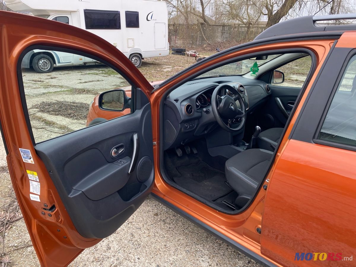 2017' Dacia Sandero Stepway photo #5