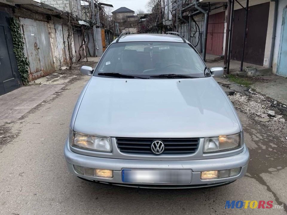 1996' Volkswagen Passat photo #2