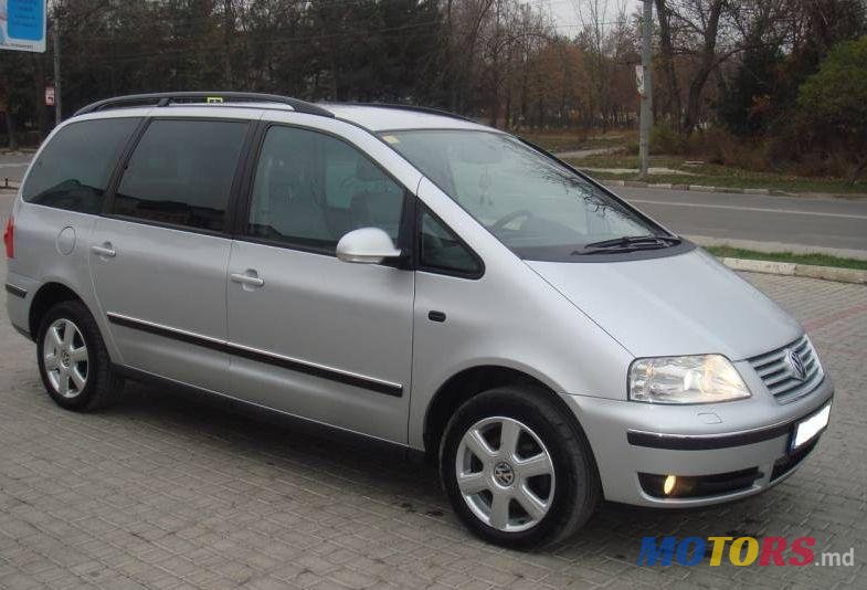 2008' Volkswagen Sharan photo #1
