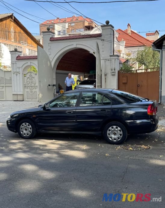 1999' Mitsubishi Carisma photo #2