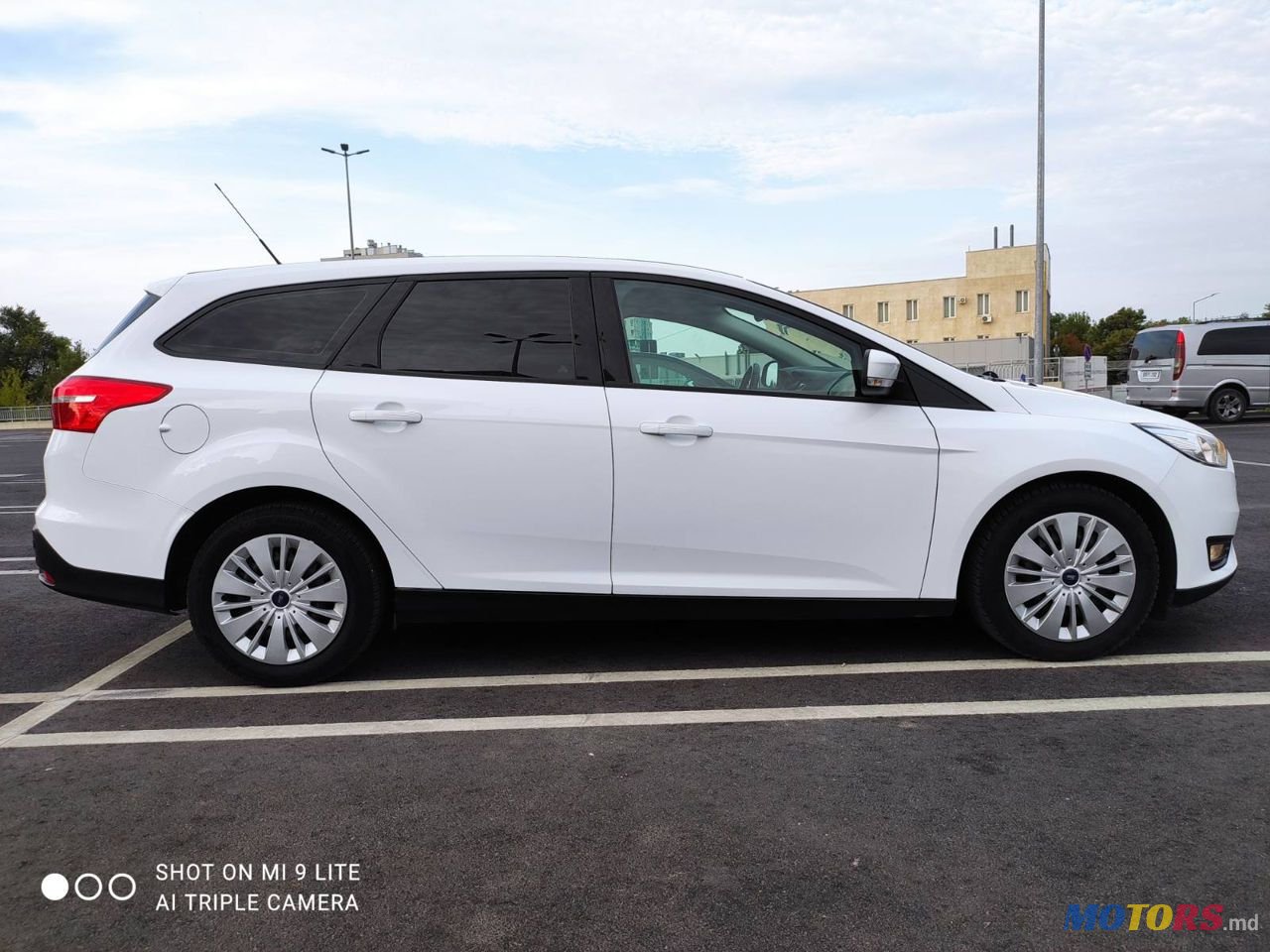 2016' Ford Focus photo #2