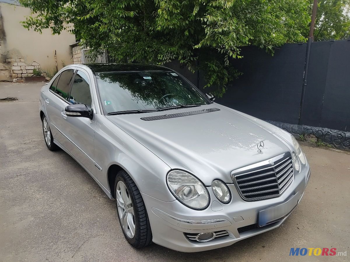 2008' Mercedes-Benz E-Class photo #3