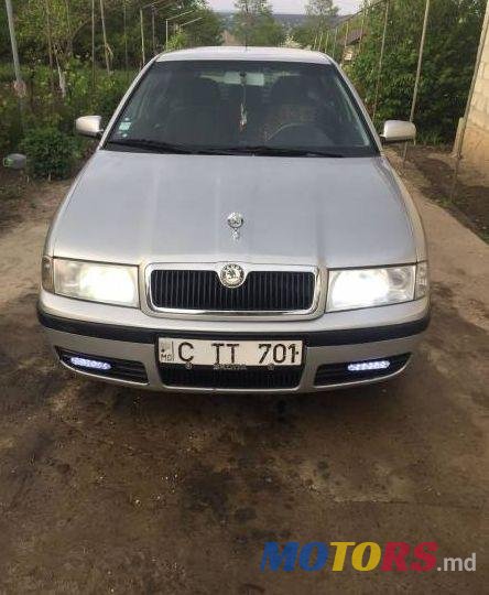 2002' Skoda Octavia photo #1